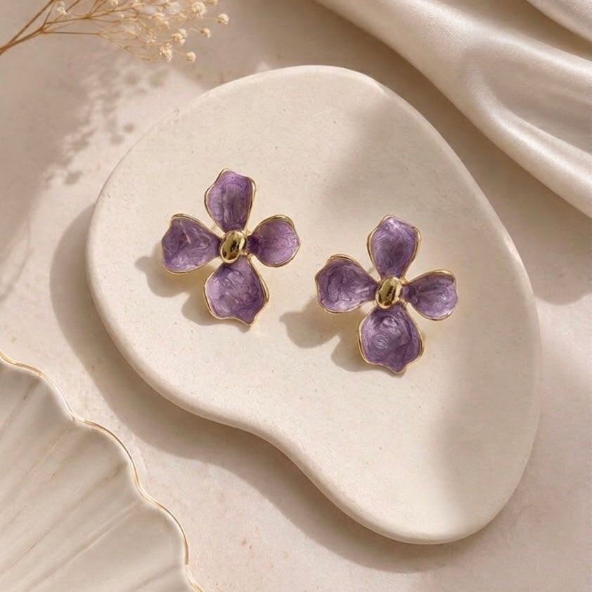 Aretes de florecitas moradas