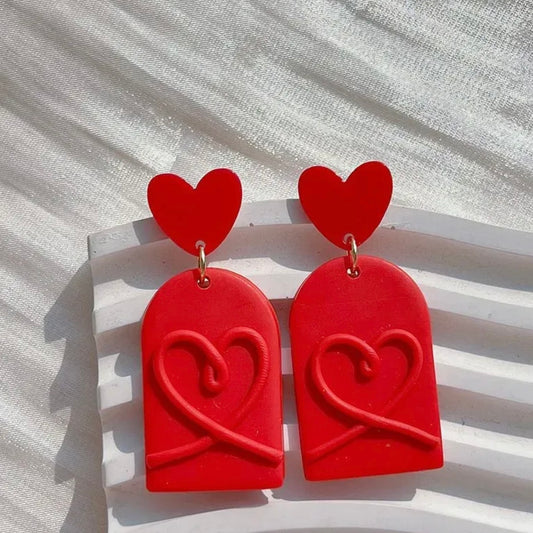 Aretes largos de corazón