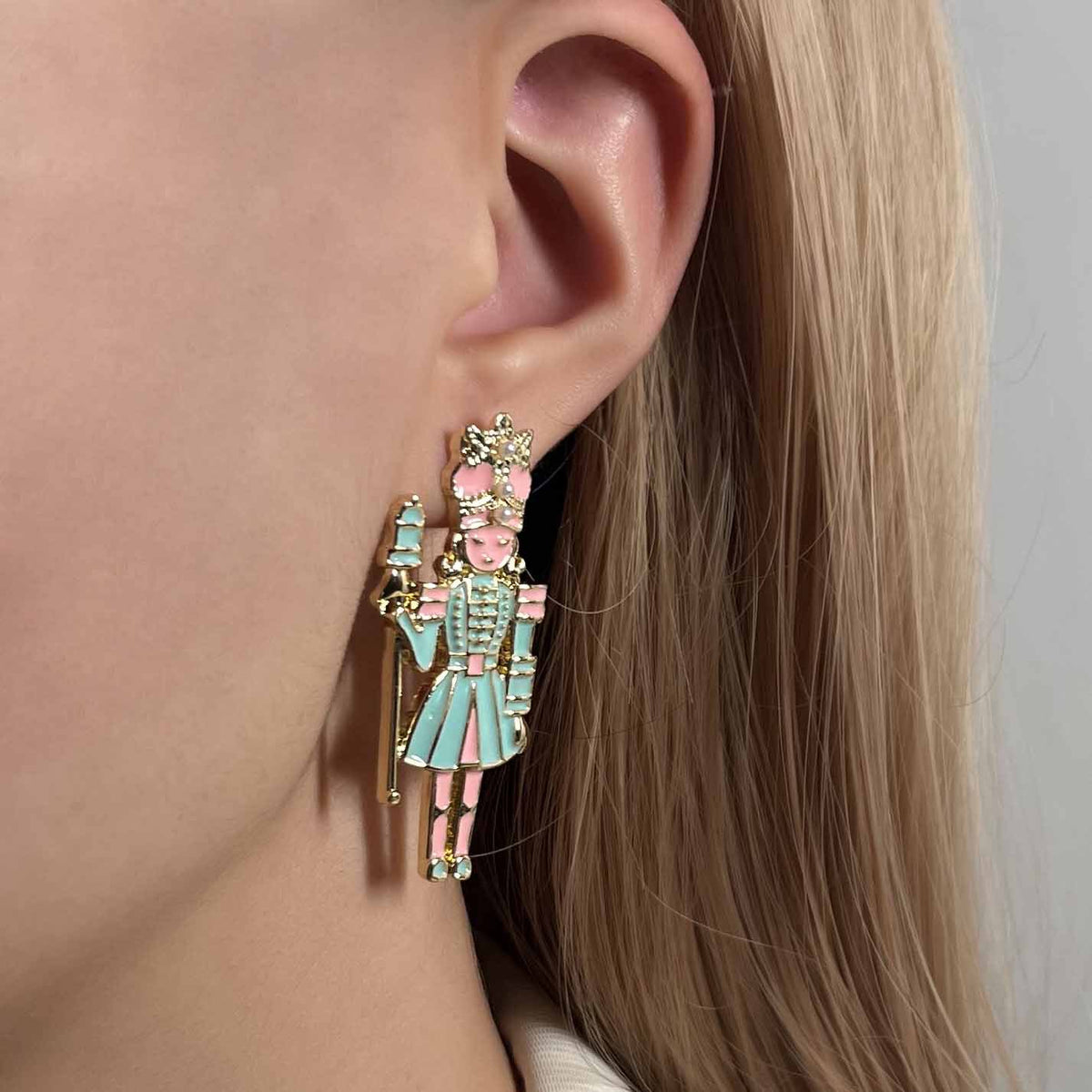 Aretes cascanueces menta y rosa