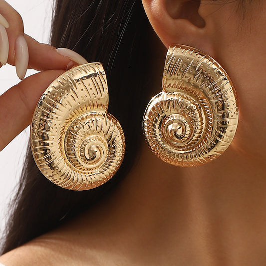 Aretes chunkys caracoles dorados