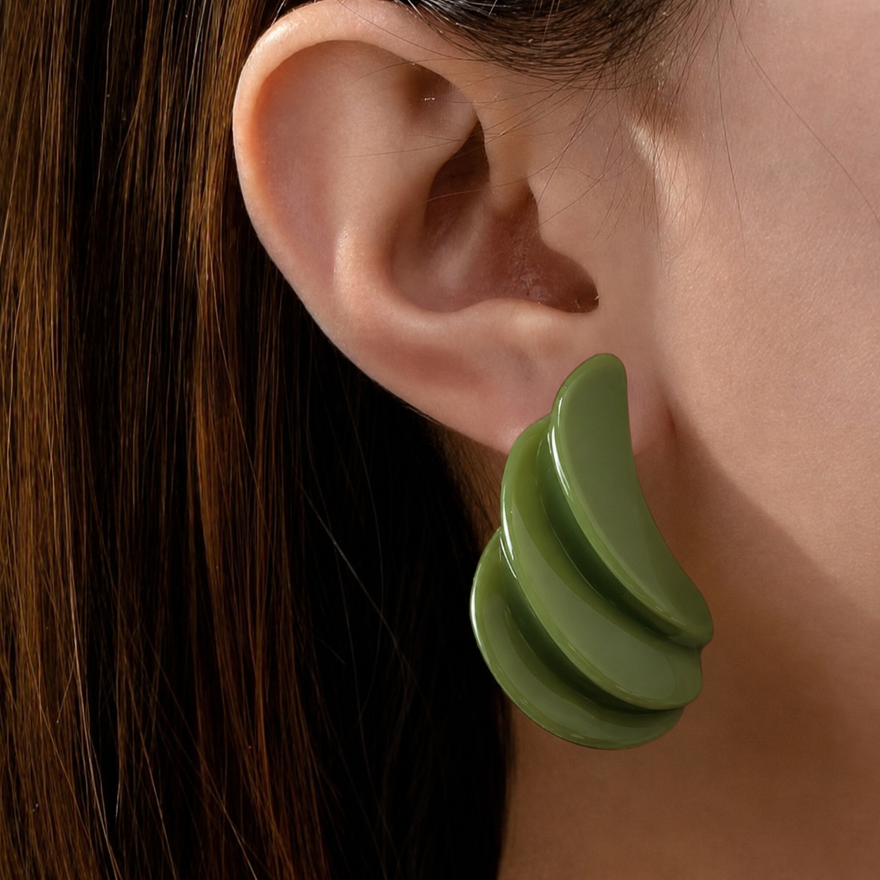 Aretes verde oliva