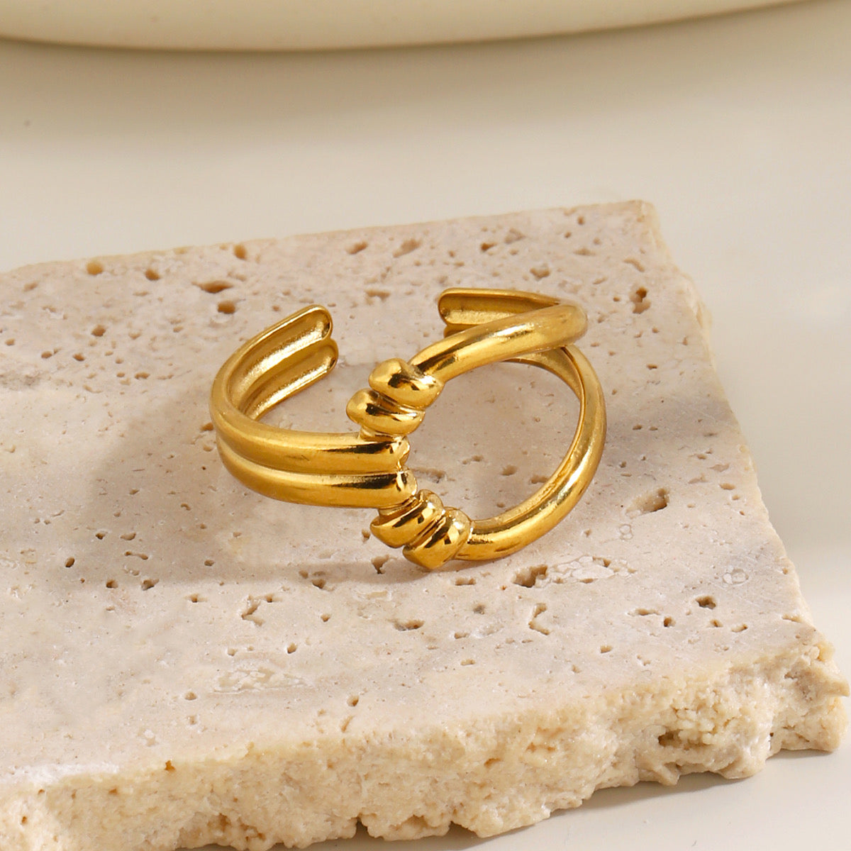 Anillo ajustable dorado- acero inoxidable