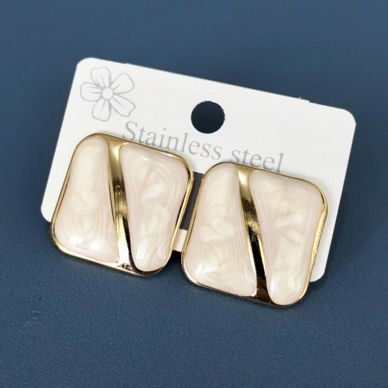 Aretes cuadrados blancos- acero inoxidable