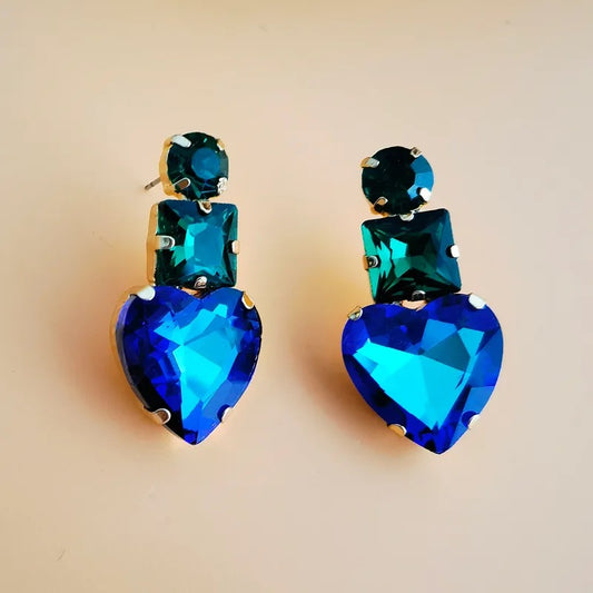 Aretes de corazón azul y verde